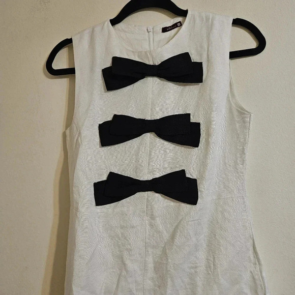 Udel New York Linen Dress - Picture 2 of 5